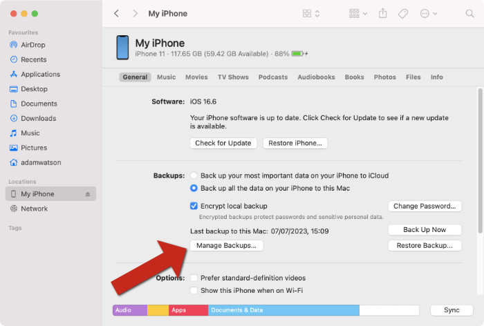 Manage iPhone backups in Finder on Mac